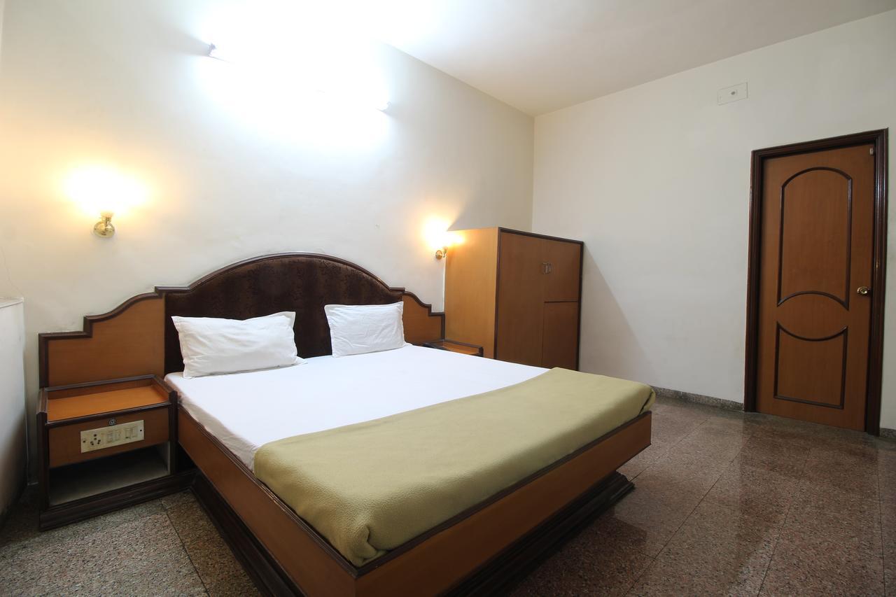Soubhagya Inn Silvassa Dış mekan fotoğraf