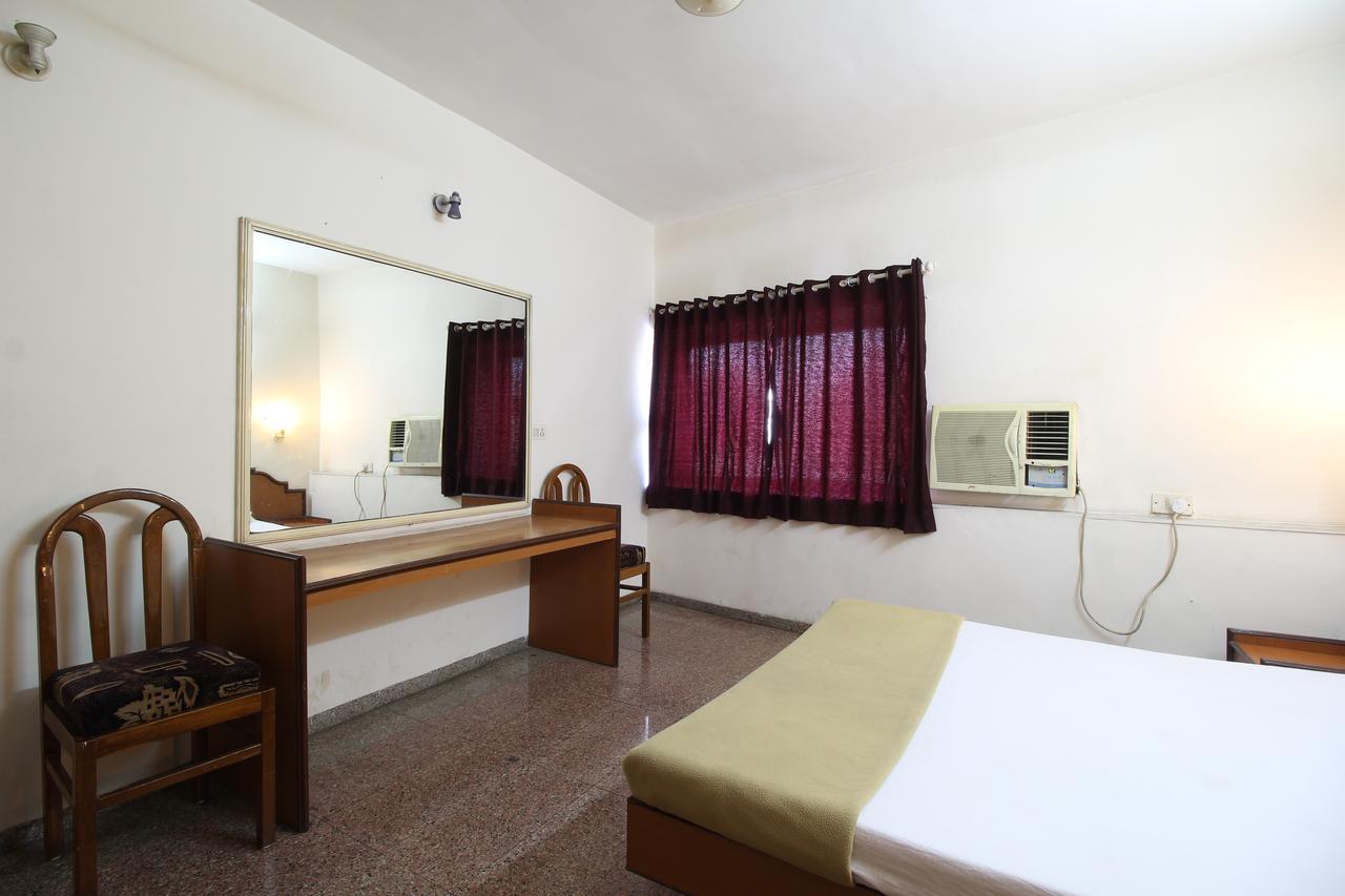 Soubhagya Inn Silvassa Dış mekan fotoğraf