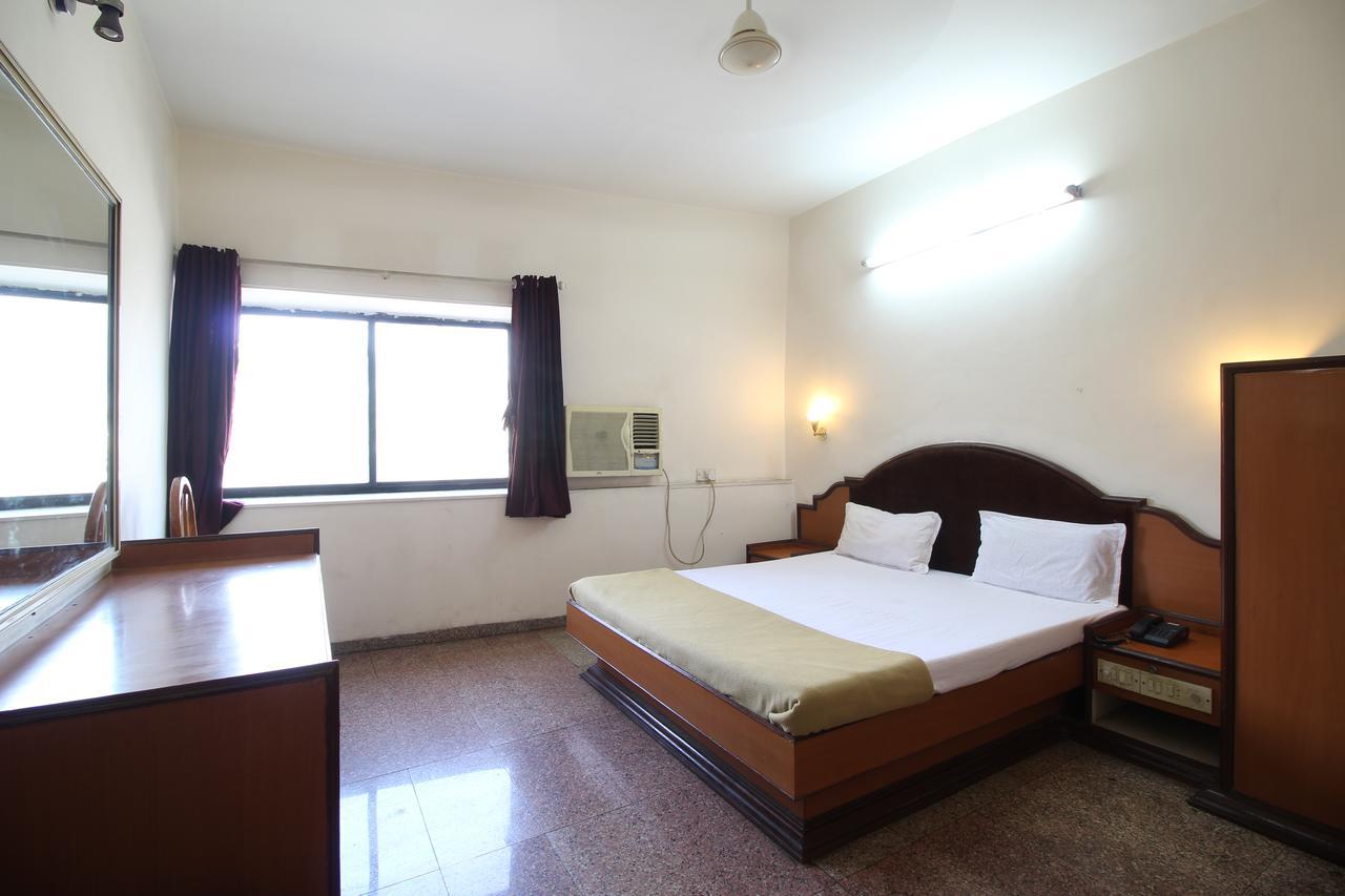 Soubhagya Inn Silvassa Dış mekan fotoğraf